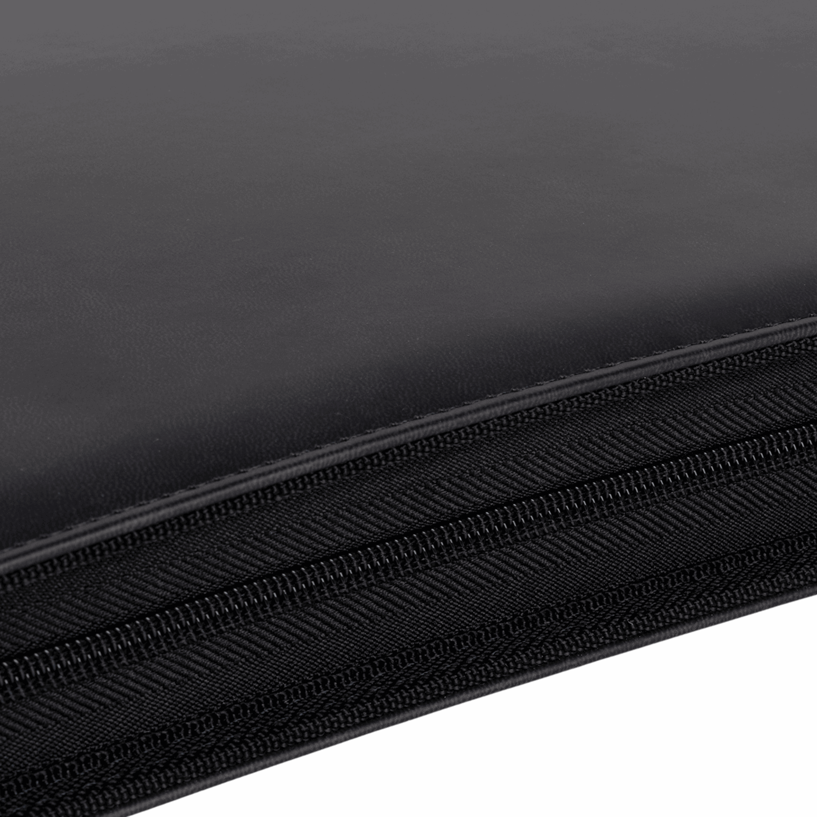 cardcosmos - 9 Pocket Zip Premium Leather Binder - Schwarz/Silber