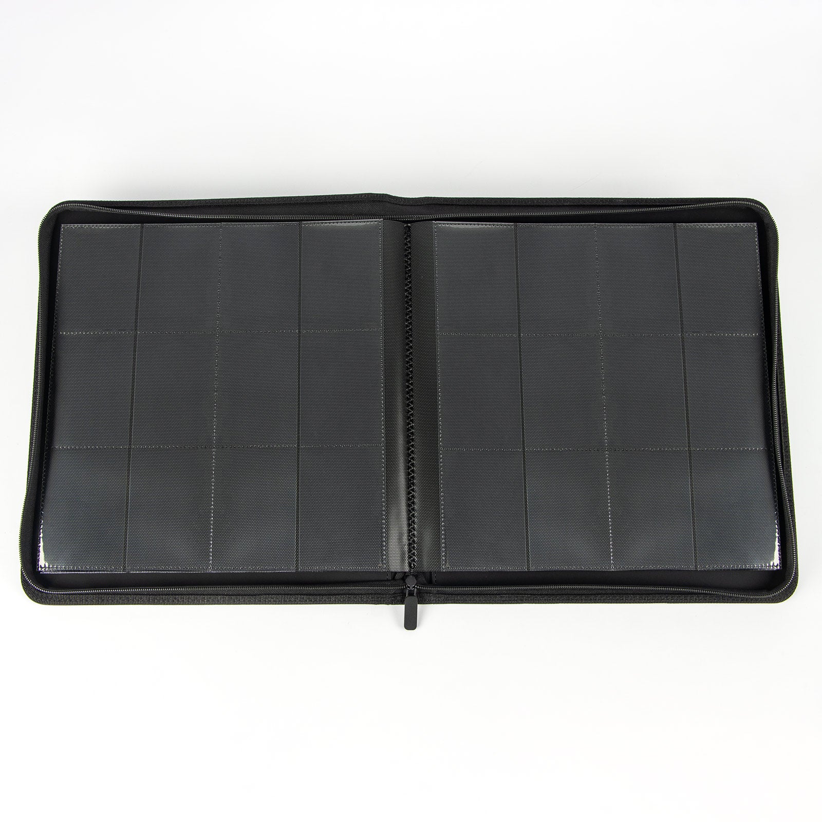 cardcosmos - 12 Pocket Zip Premium Leather Binder - Schwarz