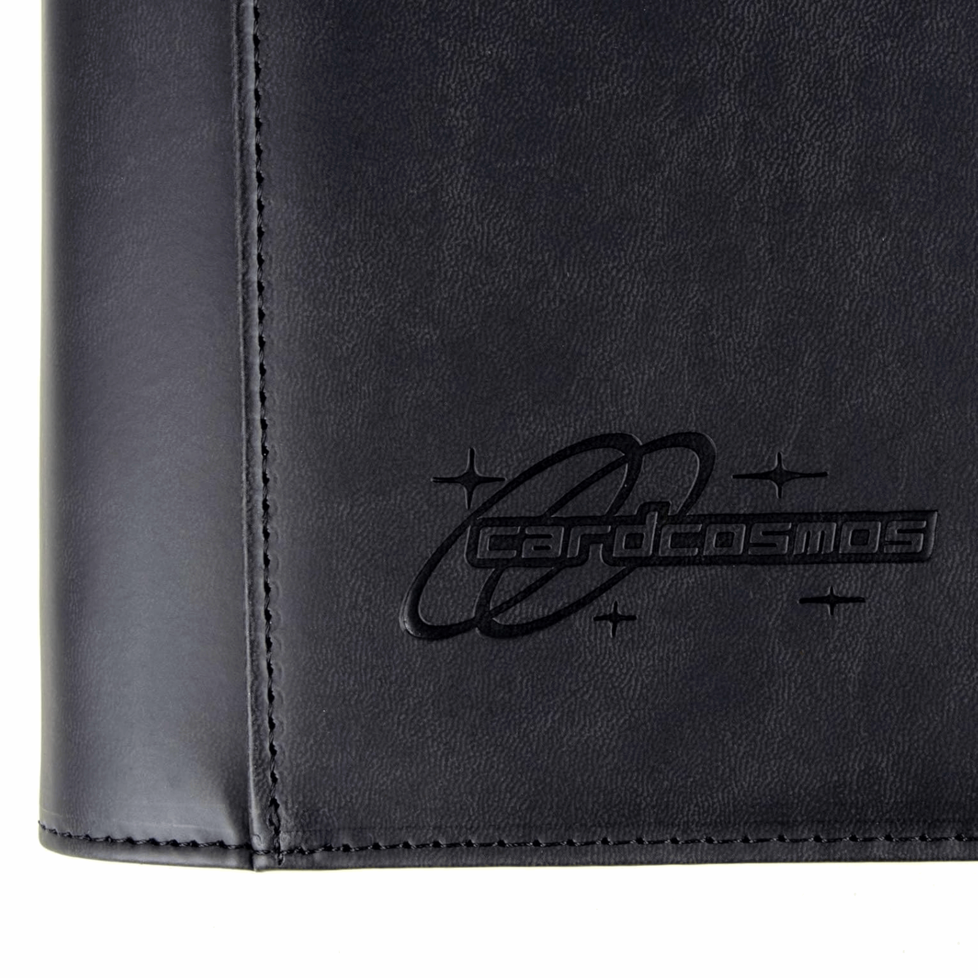 cardcosmos - 9 Pocket Zip Premium Leather Binder - mit schwarzem ebossed Logo